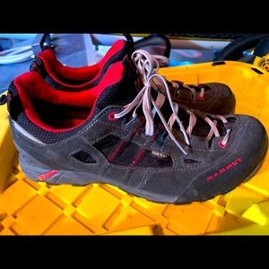 Mammut Gore Tex Hiking Shoes